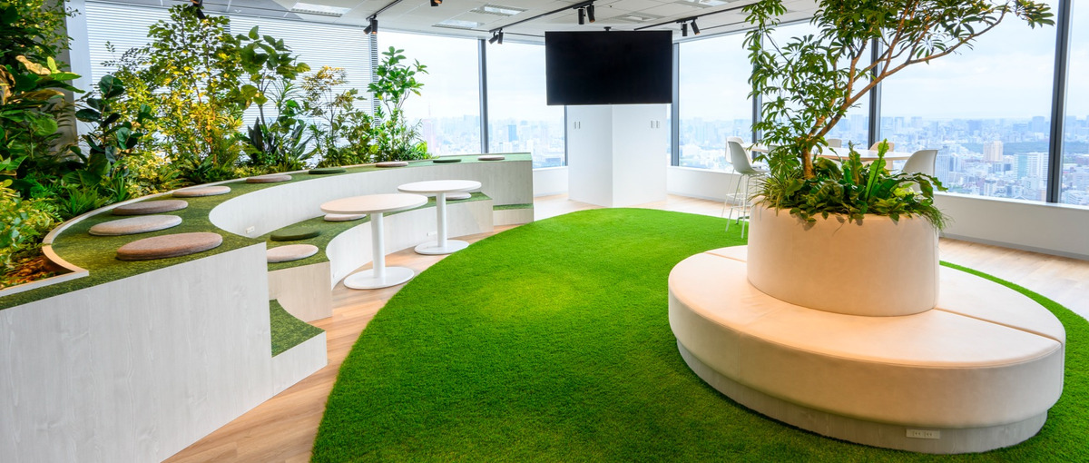 ファンの心を動かすデザインを。エンタメ業界のグラフィックデザイナー募集