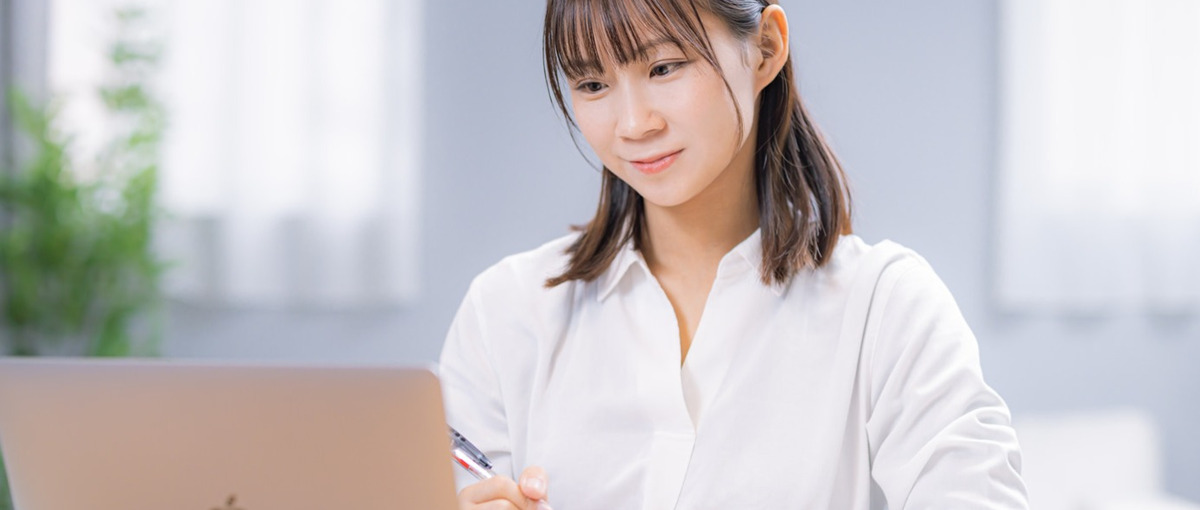 SNS・インフルエンサー業界で事務デビュー！関西拠点の営業事務スタッフ募集