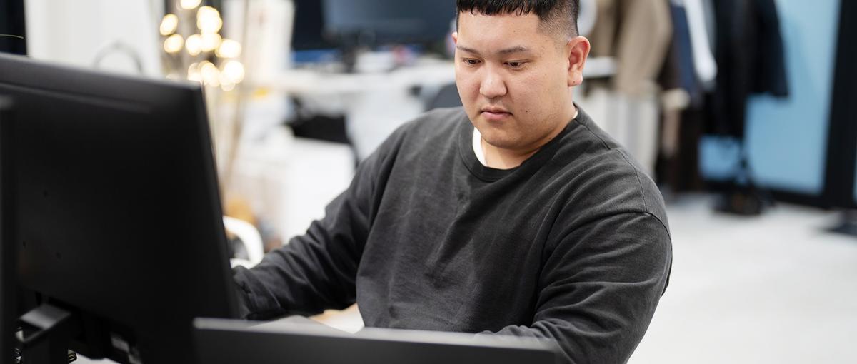  PM候補｜Web、パンフ、ピッチ資料etc.あらゆるプロジェクトを束ねる