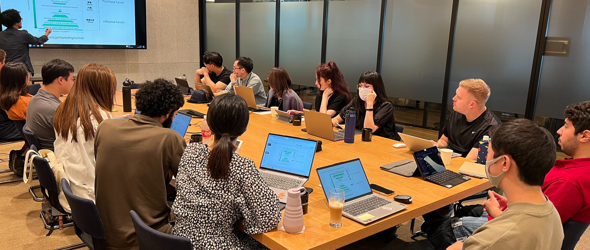 毎日が国際会議。多国籍チームと新校舎を立ち上げるスクールディレクター募集！