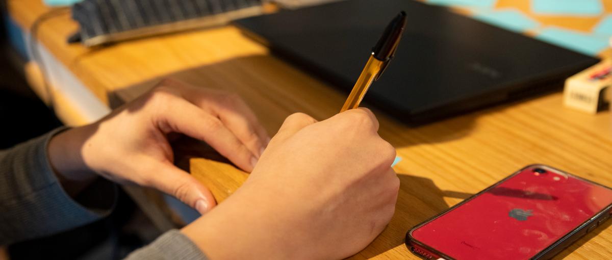 がむしゃらに成長したい営業職募集！HR領域で圧倒的に挑もう！！