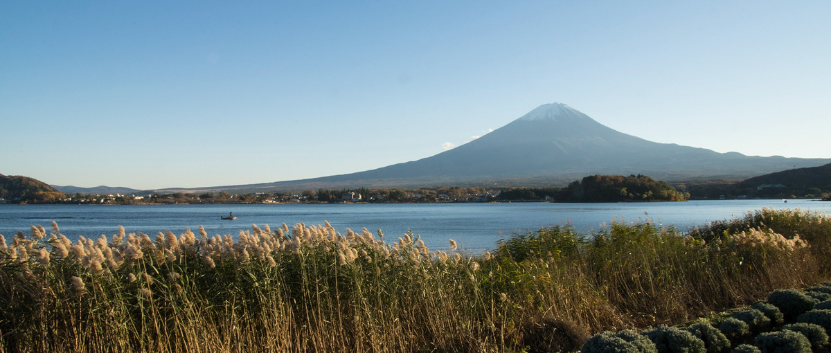 受託でも社内でもない、共創という選択。山梨で挑む思想共鳴型のディレクション