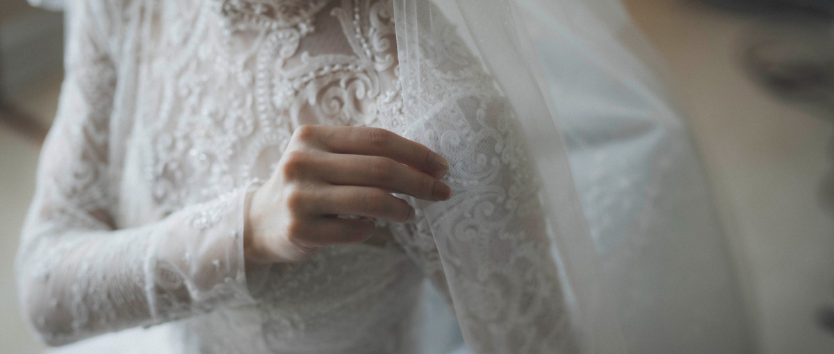 シルクのオートクチュールドレスで、花嫁様をトータルコーディネートしませんか