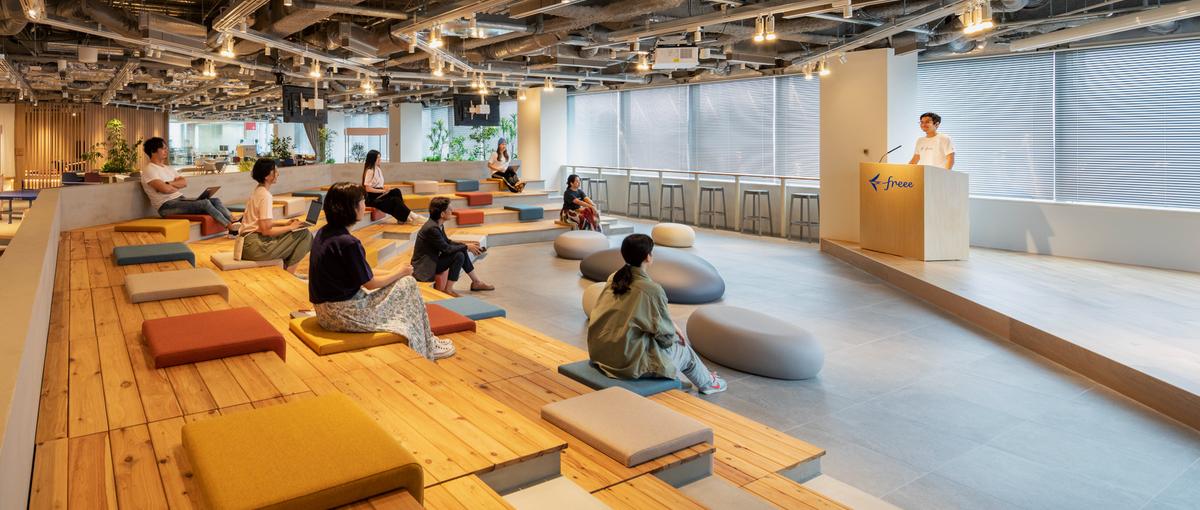 企画マネージャー　LLMを活用したカスタマーサポート変革担当