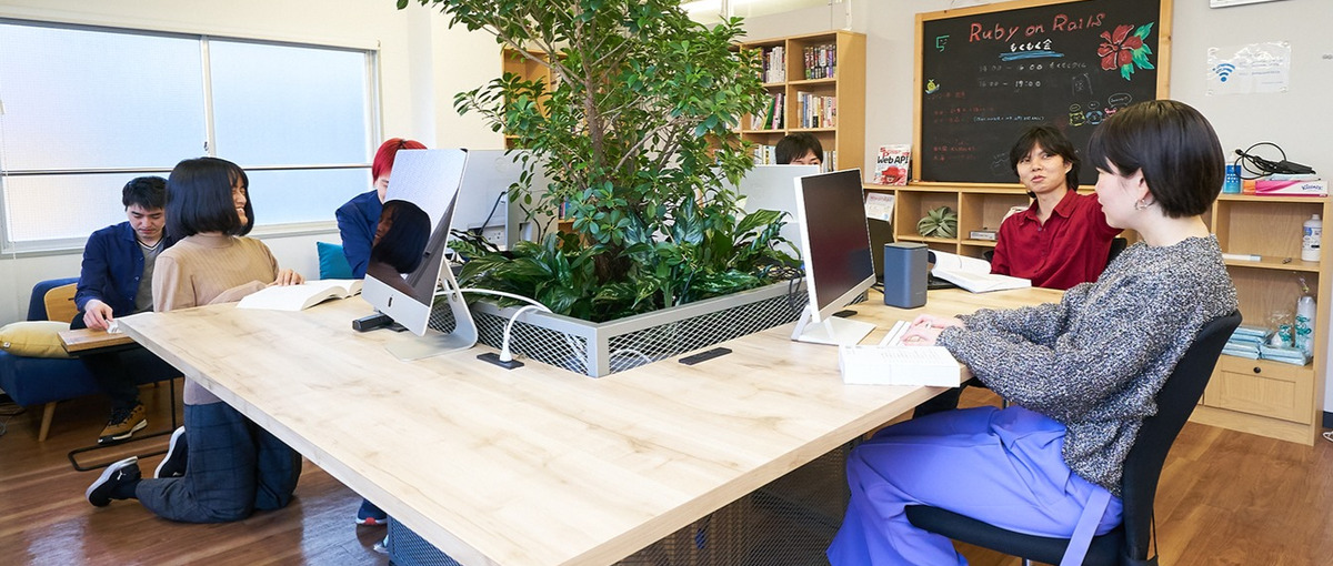 AWSのプロへ！設計構築から事業立ち上げまで挑戦するエンジニア募集。