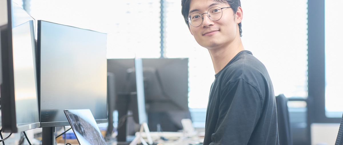 外国人社員も活躍中！事業を動かす自社開発エンジニア募集