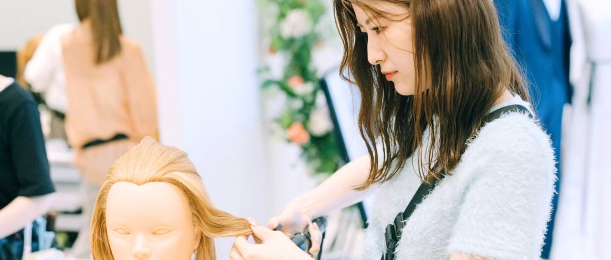 経験ゼロOK！お客さまの幸せをコーディネートする、トータルスタイリスト募集