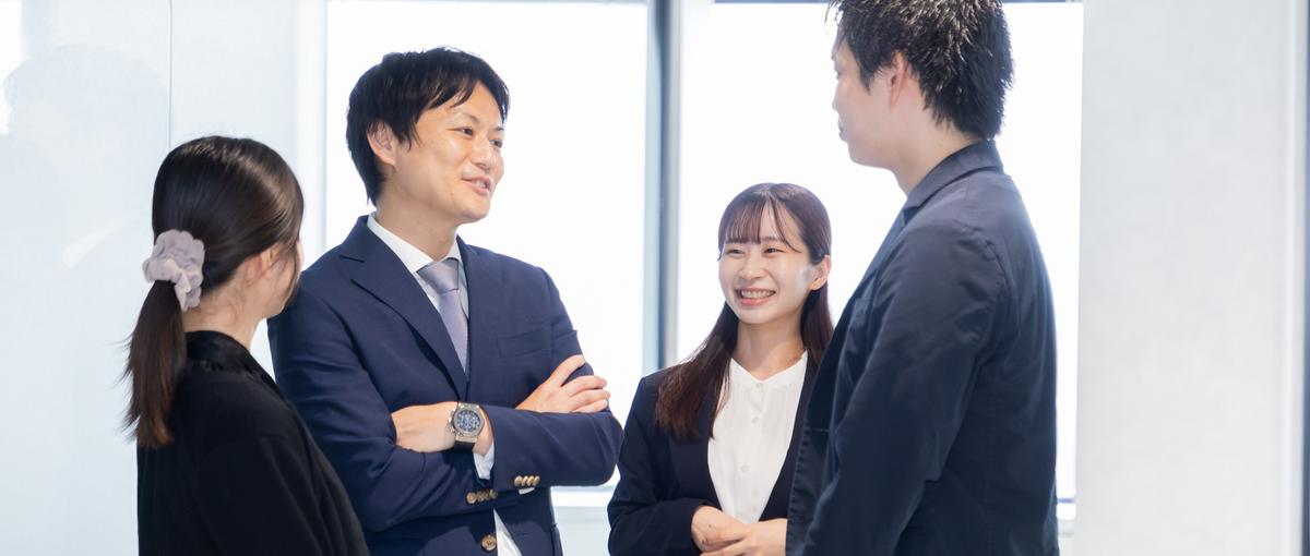 採用担当  中途・新卒