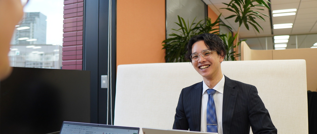 企業の課題を見つけ、ITで助ける仕事｜当社で営業デビューしませんか？