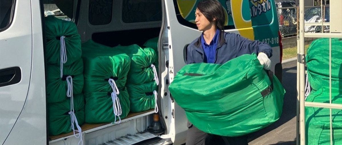 清潔と信頼を運ぶ！美容タオル配送ドライバー