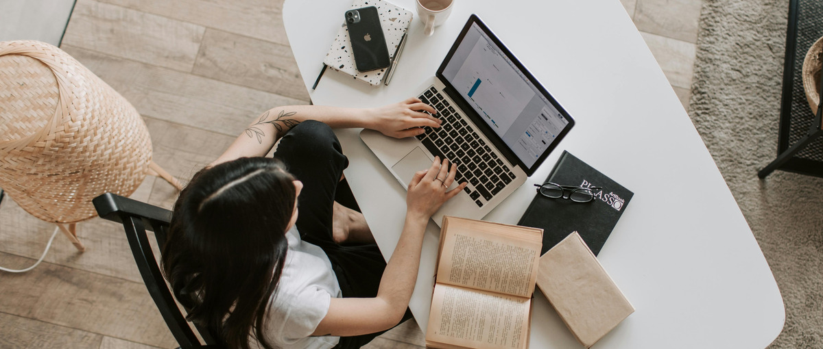 ITスタートアップのマーケティング担当の学生インターンを大募集！！