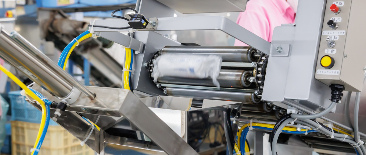 清潔をつくるプロフェッショナル。おしぼりの品質を支える仕事。