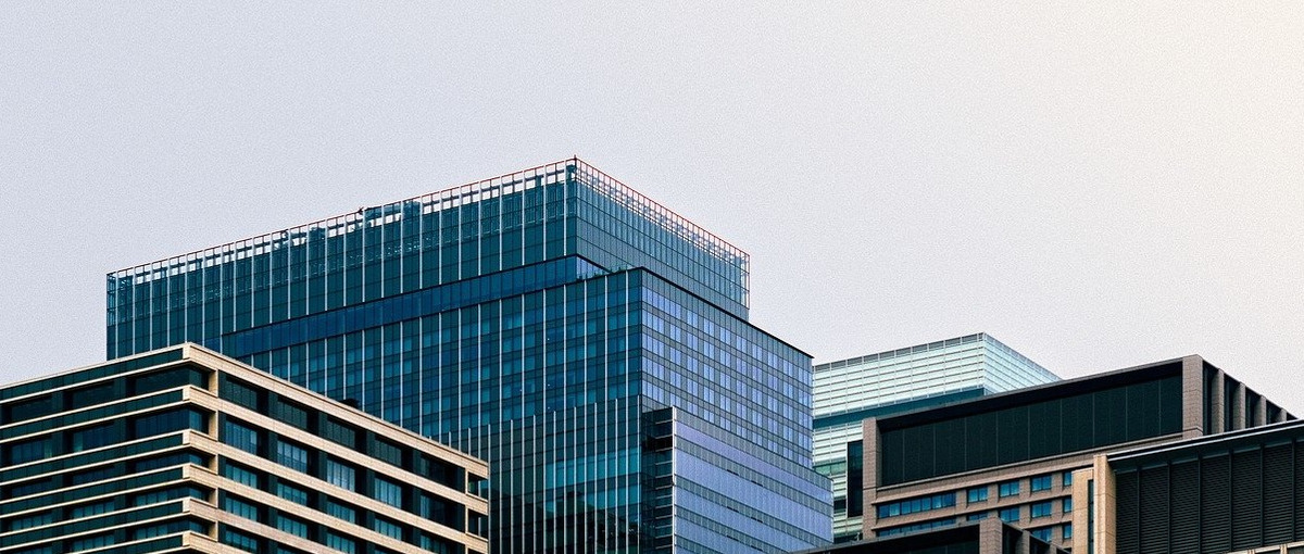 自由に働ける！システム構築・実装フェーズ担当のエンジニア募集