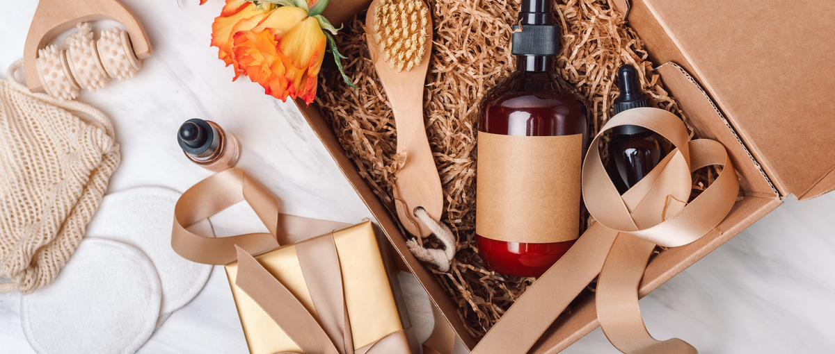 コスメ・美容ブランド案件多数｜LP・広告を手掛けるデザイナーを募集します！