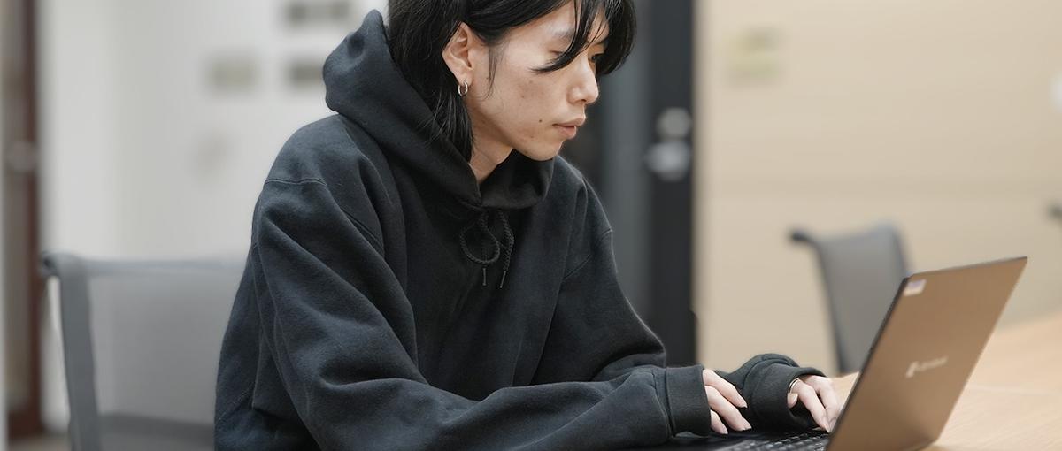 アパレルECで1年でメインDへ！夢を叶える急成長マルチタスクディレクター