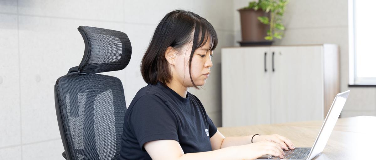 経験ゼロから成長フルスタックへ。少人数のチームで、一歩ずつ成長できる！