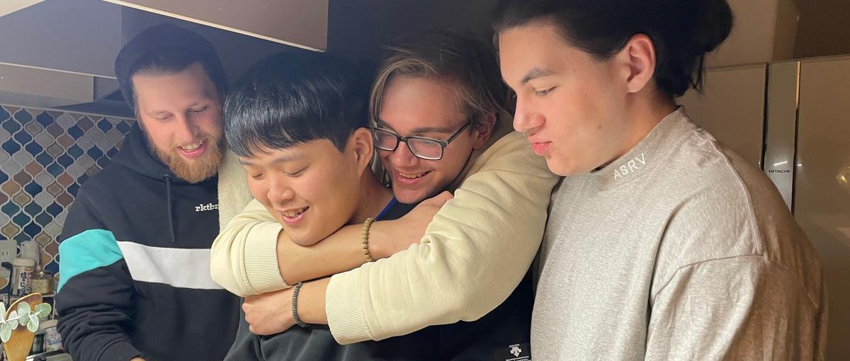 大阪　コミュニティ型日本語学校の外国人留学生サポート!!