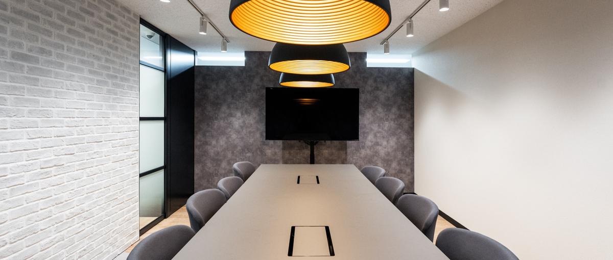 AIエンジニア募集｜AIの裏側を支配せよ！LLM・統計で挑む技術職