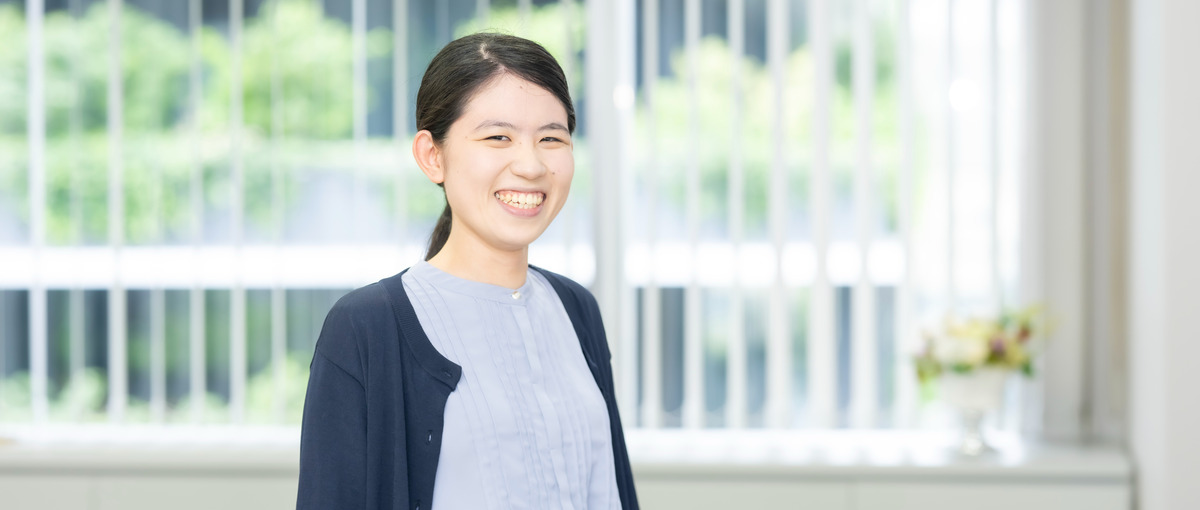 接客で培った対話力も、事務で磨いた整理力も、ITの現場で活かせます