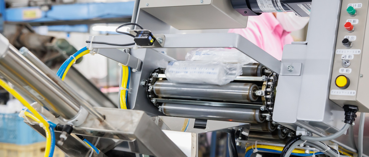 おしぼりの品質を担う、清潔のプロフェッショナルスタッフ