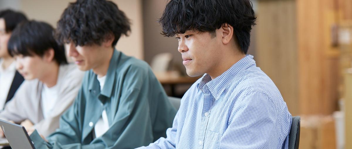 市場価値を高める安定は、一生モノだ。文理不問、ここからプロへ｜27卒採用