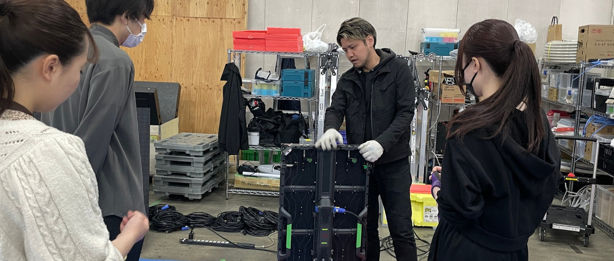 空間を彩るLEDビジョンのカスタマーサポートを募集してます！