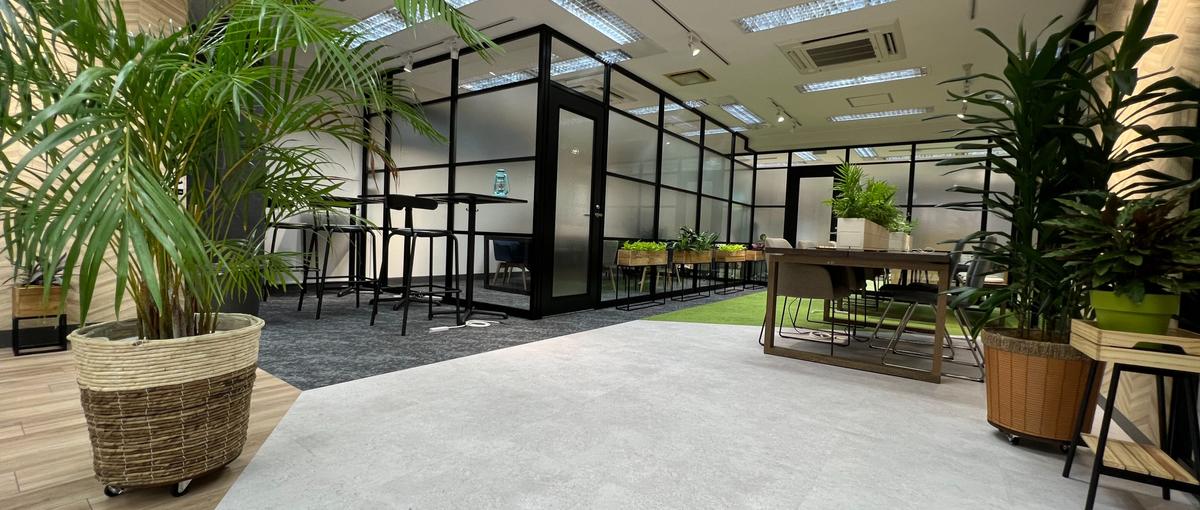 平均年齢28歳・役員直下で学ぶIT人材営業、適正な評価