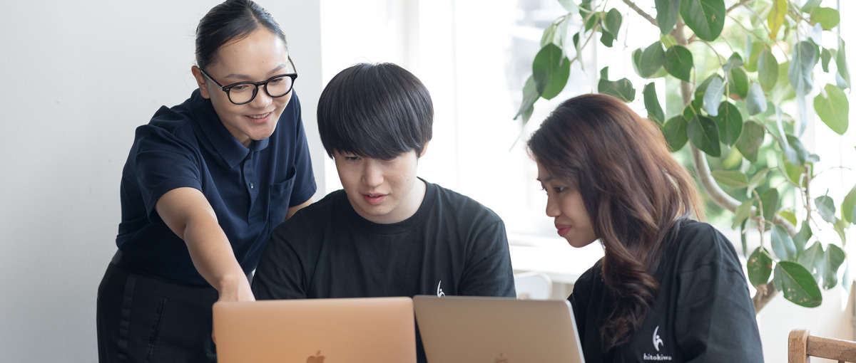 事務×外国人支援｜その法務知識で人生を支えよう。在留資格申請の事務職へ