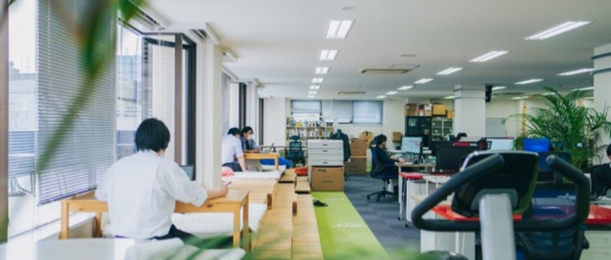 PM視点で提案を推進。AI・SaaS・広告で成果をつくるセールスコンサル