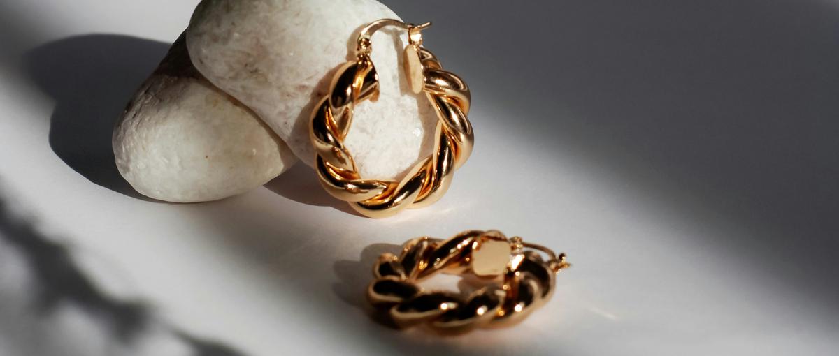 ブランドの価値観を広める。急成長アクセサリーブランドのSNS運用担当募集！