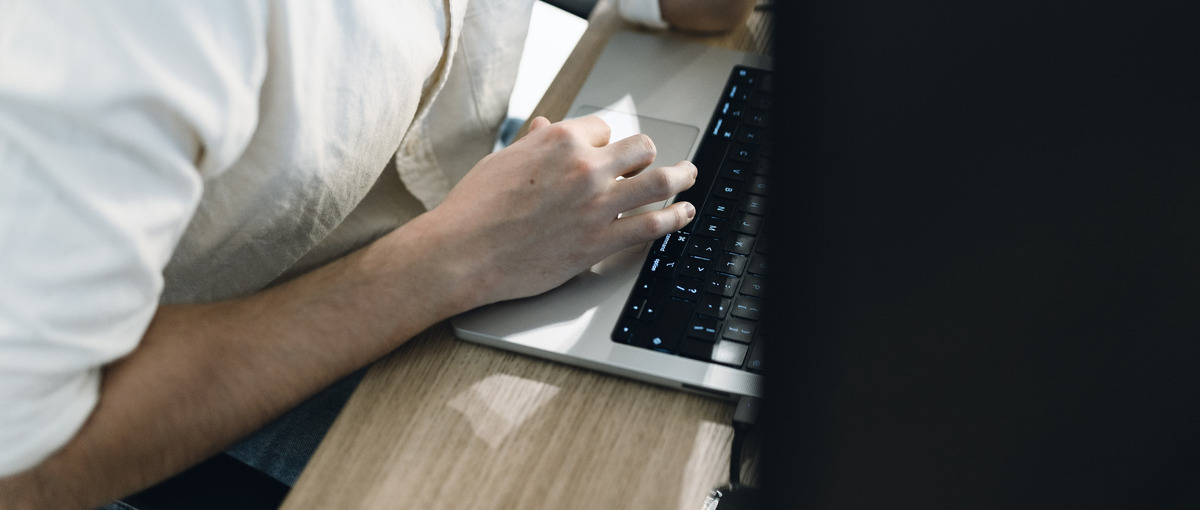 27卒｜大阪で、圧倒的成長を。新卒からビジネスの最前線に立つ経験を。