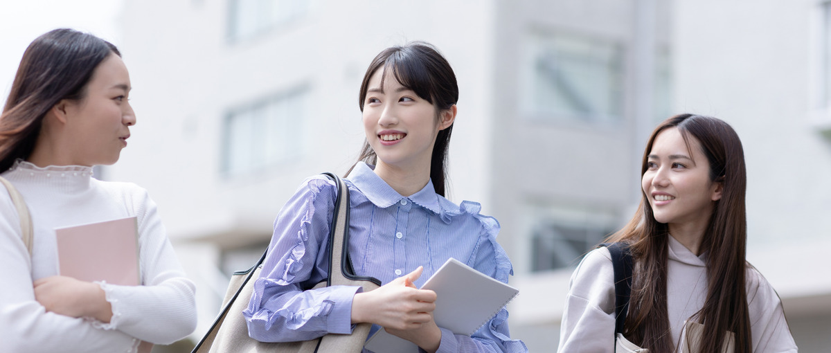 クリエイティブが世に届くまでの流れを学べる！実践型デザインインターン