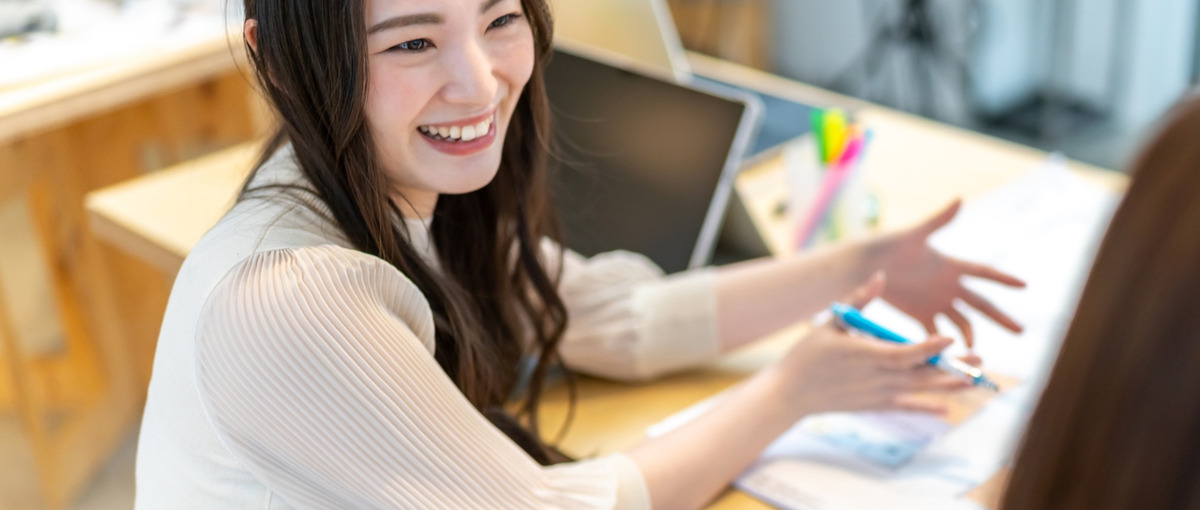 新卒採用の担当者として実務や広報など幅広く経験が積めます！