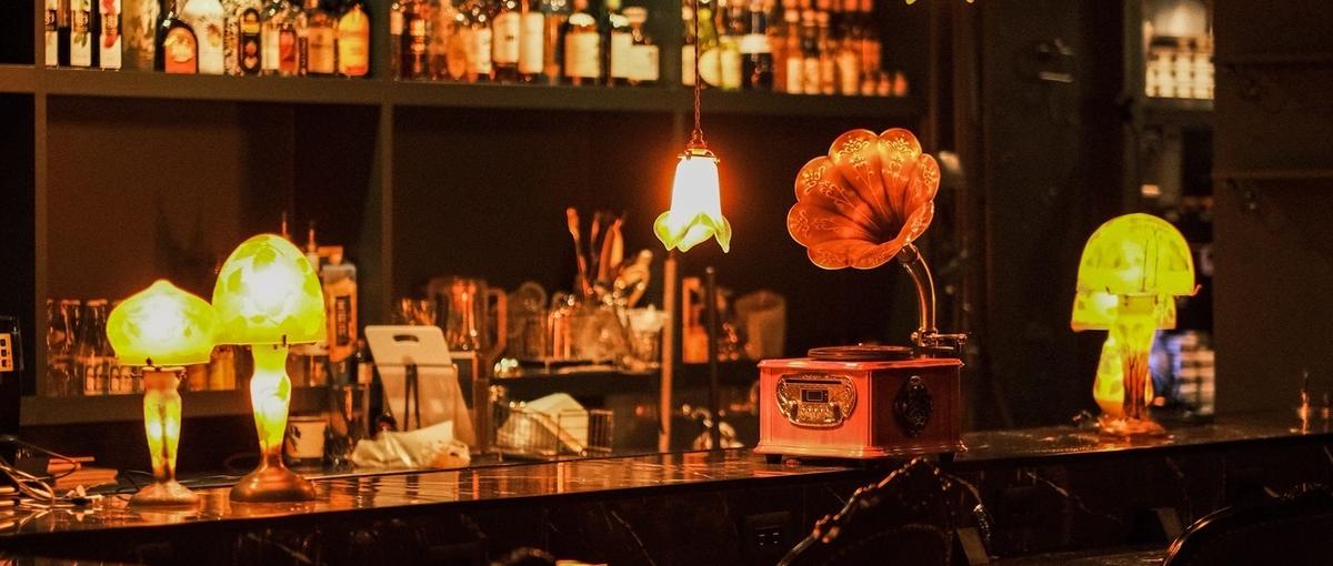 シーシャバーで新規スイーツを開発するパティシエを募集！