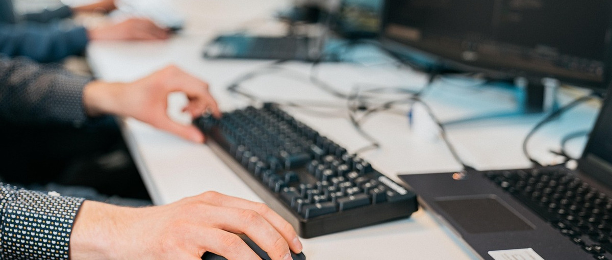 AWSエンジニア 運用保守｜クラウド基盤を支える