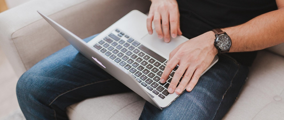 AWSエンジニア フィンテック基盤 技術中核を担う