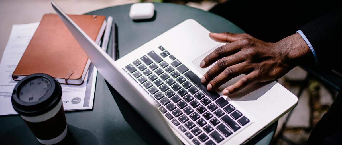 最先端の言語を使って開発！過去の開発経験を存分に使って活躍したい方募集！！