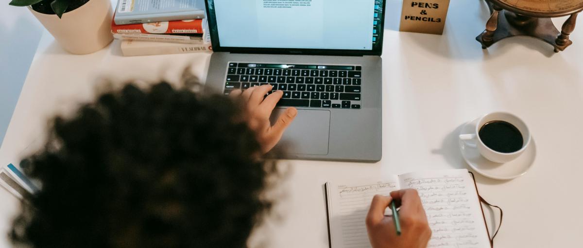 最先端の言語を使って開発！新卒エンジニア募集！！