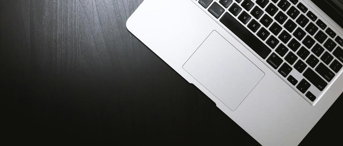 最先端の言語を使って開発！新卒エンジニア募集！！