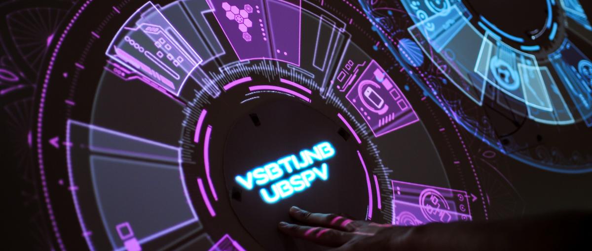 大型タッチパネルを使った未来の外食体験を開発する保守エンジニア募集