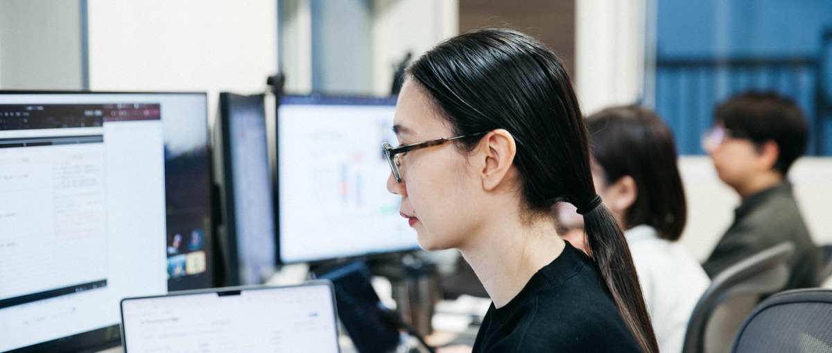 設計で終わらせない。実装まで踏み込むエンジニア兼ディレクター