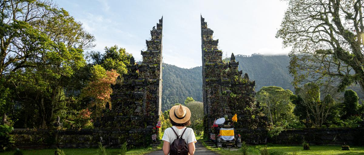 26年度採用｜学びの旅を企画提案！世界で活躍するツアーコーディネーター募集