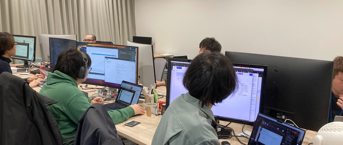 裁量を持って向き合う。自律的に技術を磨くフロントエンドエンジニア募集