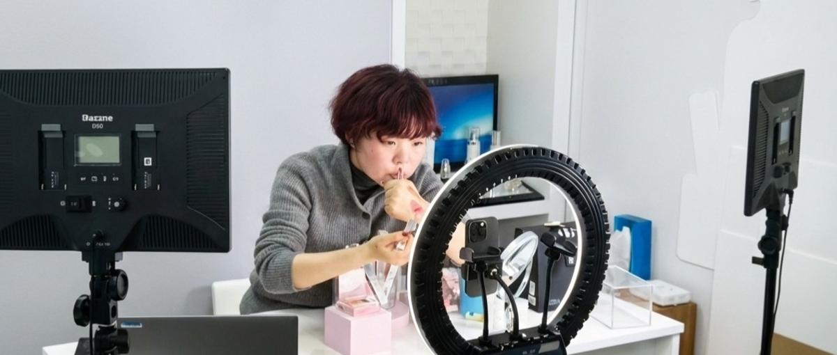 TikTokライバー募集！美容・メイク系配信/サポートあり