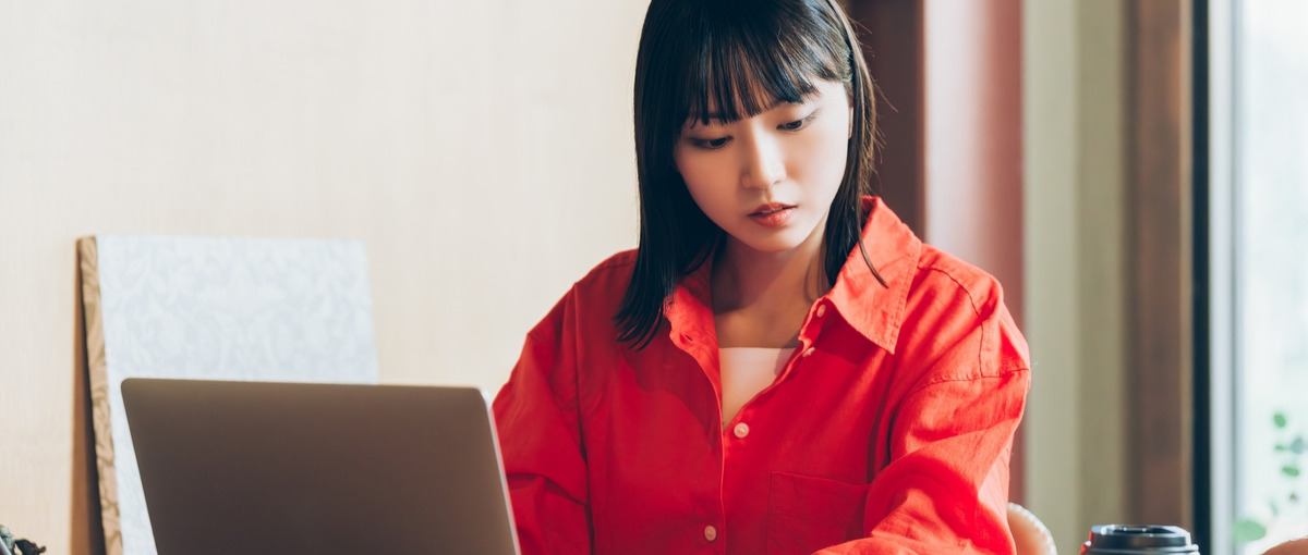 学生の就活をサポート！自社サイトのマーケティング担当│少数精鋭組織で活躍