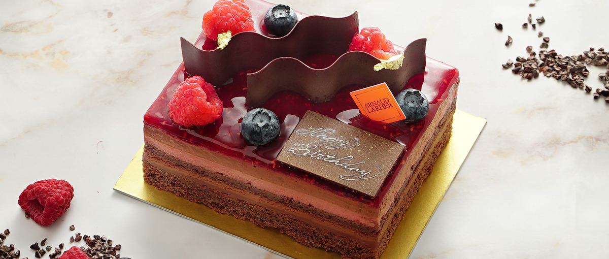  急成長スイーツEC×テックで商品開発から調達まで。Mgr候補募集！