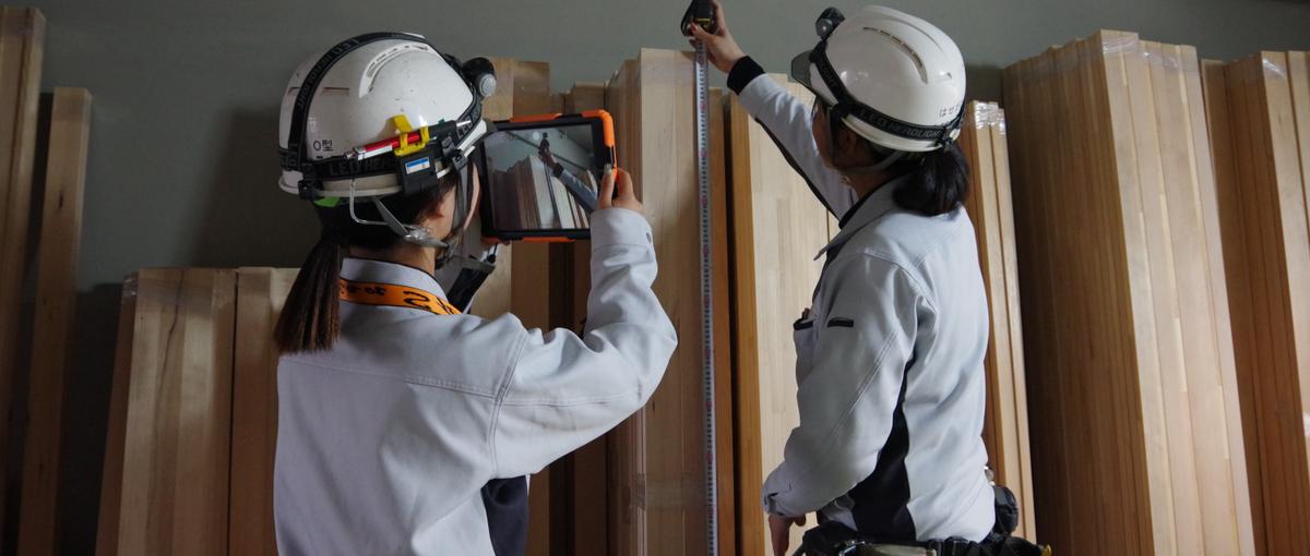 東京の建設現場で、調整力を発揮する