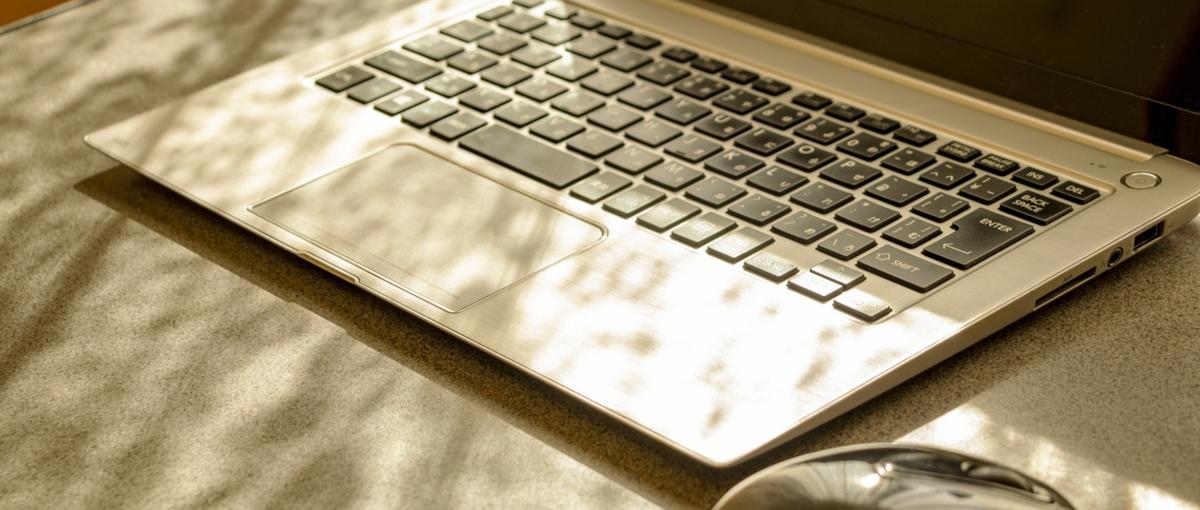 夜に頭が冴える方必見！LINE返信で受講生を支えるCSスタッフ！