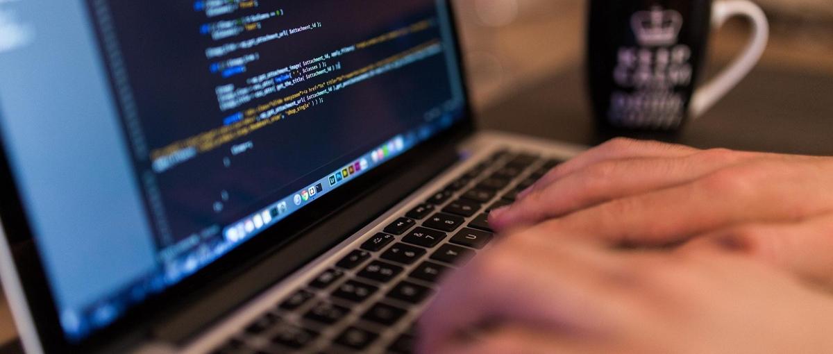 PHPエンジニア募集！完全自社開発＆自由な職場！