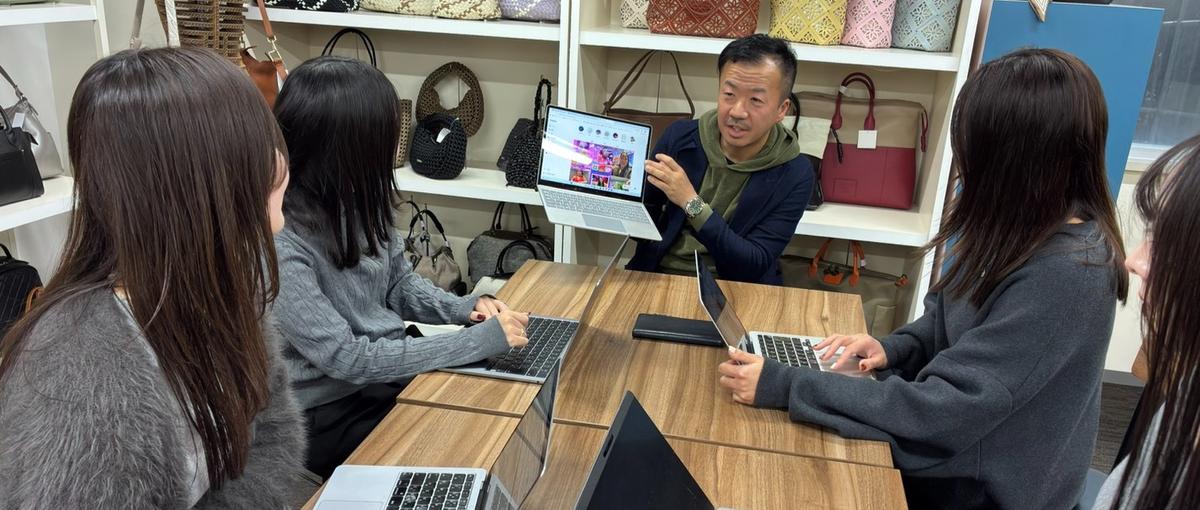 ファッションメディア会社のコーポレート支援業務